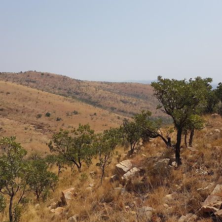 Montanique Lodge Buffelspoort Esterno foto
