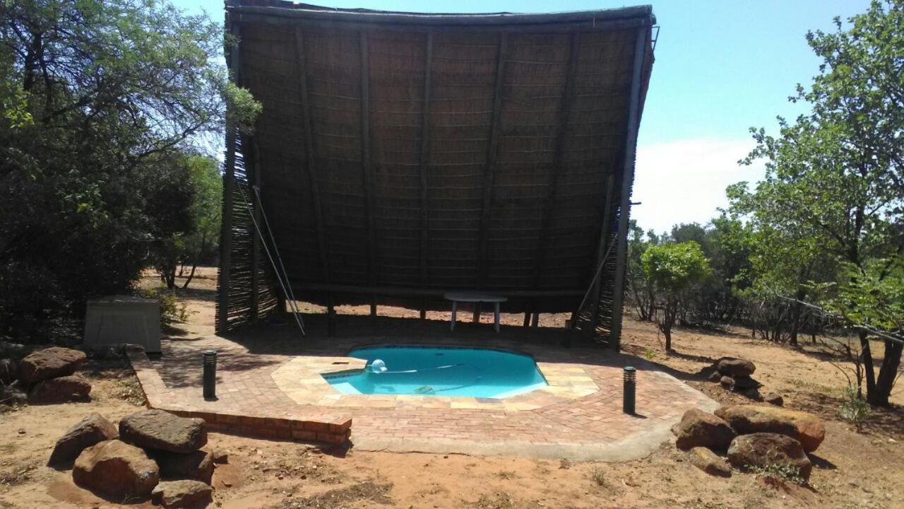 Montanique Lodge Buffelspoort Esterno foto